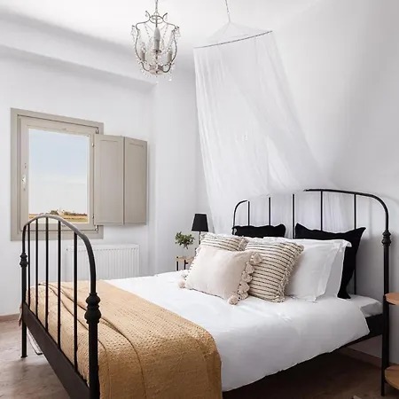 Sea Senses Luxury Paros Apartment